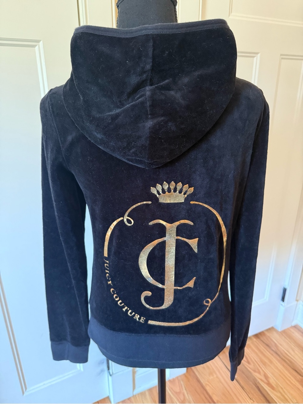 JUICY COUTURE VELOUR FULL ZIP HOODIE JACKET Black With Gold Logo Women’s Size M - Picture 4 of 14